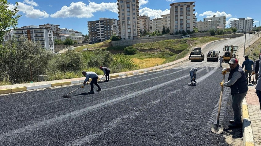 Kahta'da Yol Bakım Çalışmaları Yapılıyor