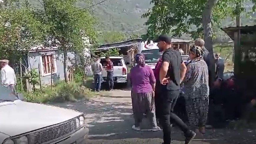 Önce Onları Öldürdü Sonra İntihar Etti