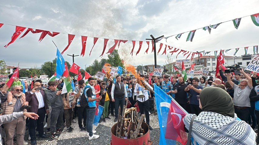 Akyazı'da 'Gazze İçin Uyumuyoruz' Etkinliği