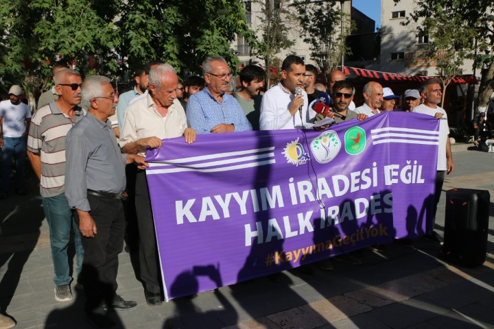 Adıyamanda DEM Partililerin Kayyum Protestosu