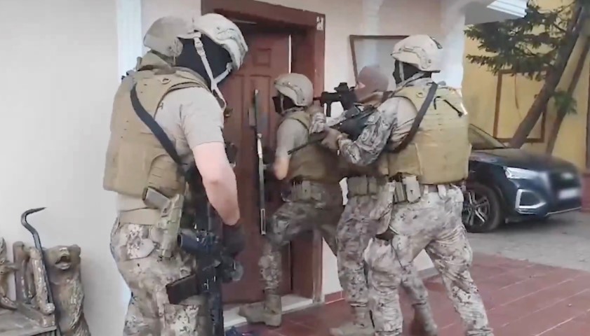 Uyuşturucu Şebekesine Operasyon: 62 Gözaltı