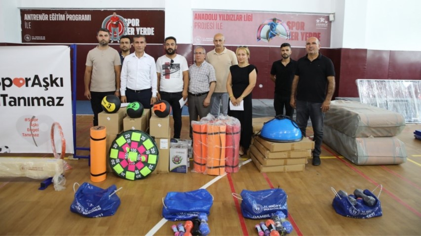 Özel Eğitim Okullarına Malzeme Dağıtımı