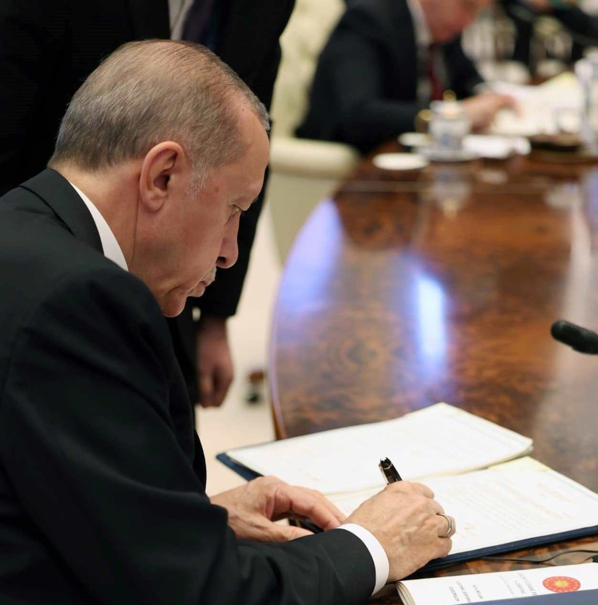 19 Fakülte Kapatıldı, 14'ü Açıldı