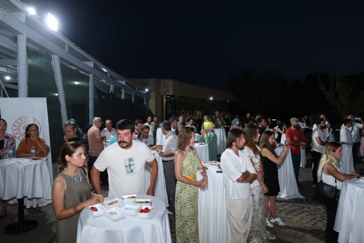 Kommagene Bienali Açılışına Yoğun İlgi