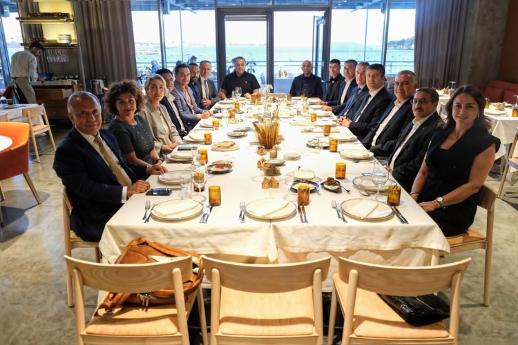 Başkan Tutdere İş İnsanlarıyla Bir Arada 