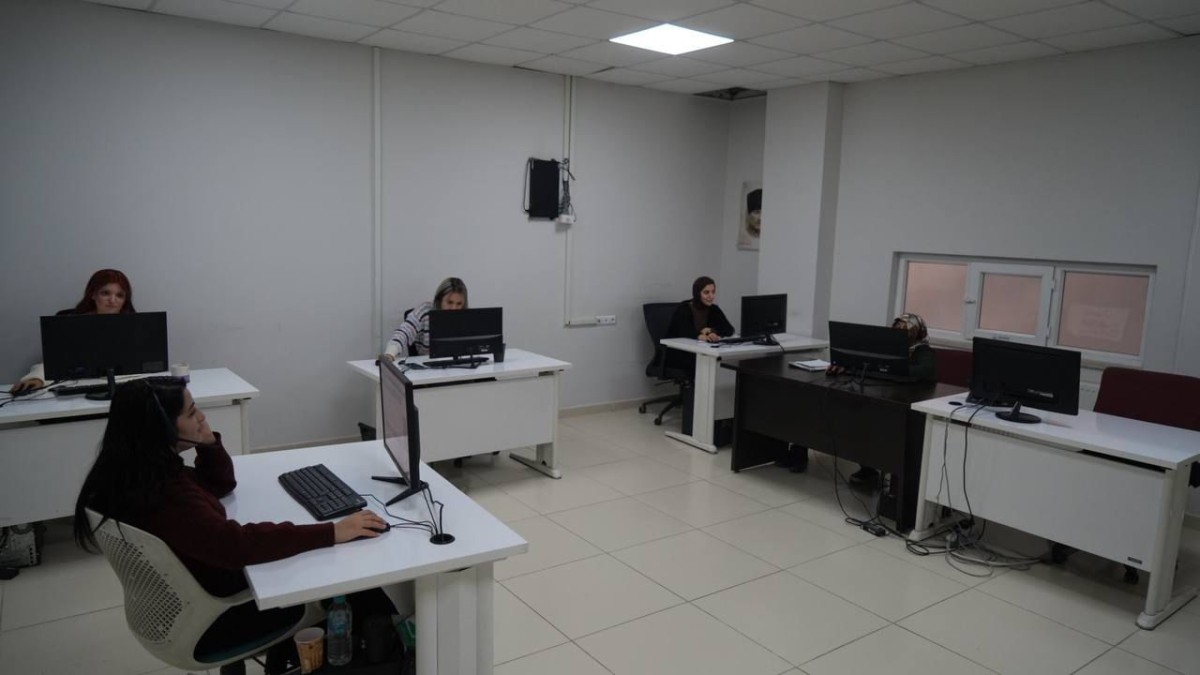 Çağrı Merkezi'nden Günlük 750 Çağrıya Cevap 
