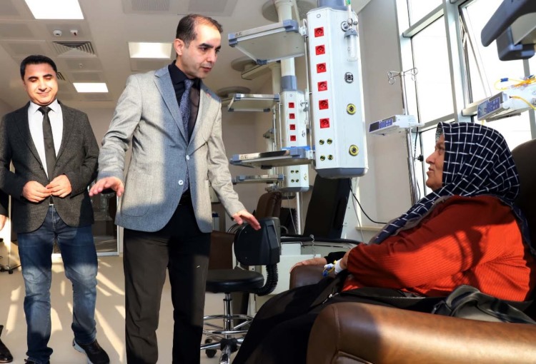 Müdür Şirik, Onkoloji Merkezi'ni Ziyaret Etti