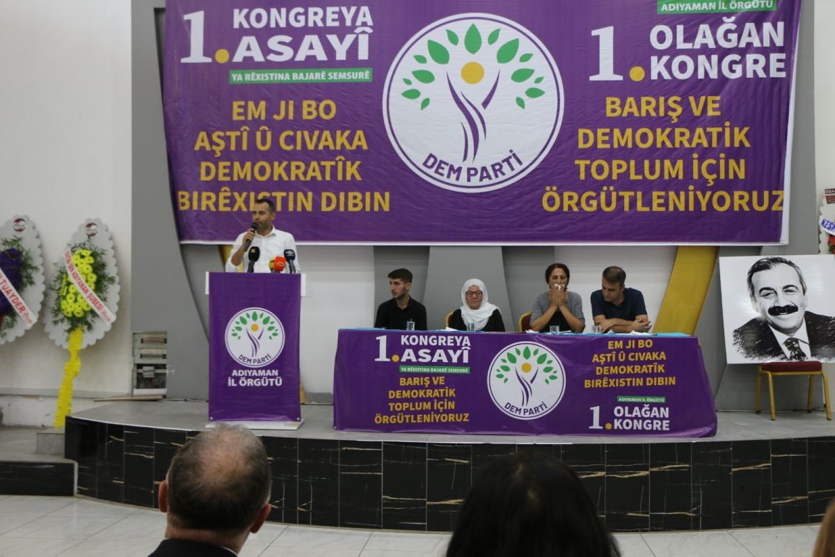 DEM Parti Adıyaman’da Bayrak Değişimi