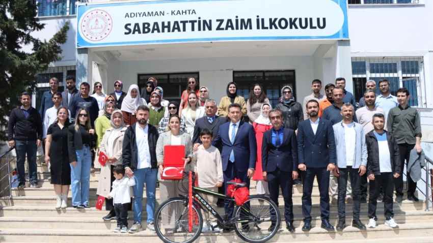 Kahta’da Bayrağa Saygı Ödülle Taçlandı