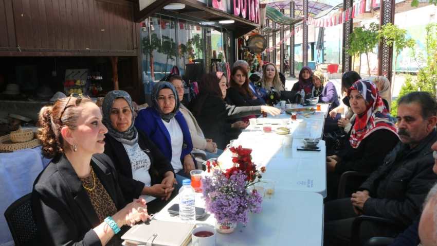 ‘Sanat Sokağı’ Kadınlarla Hayat Buldu