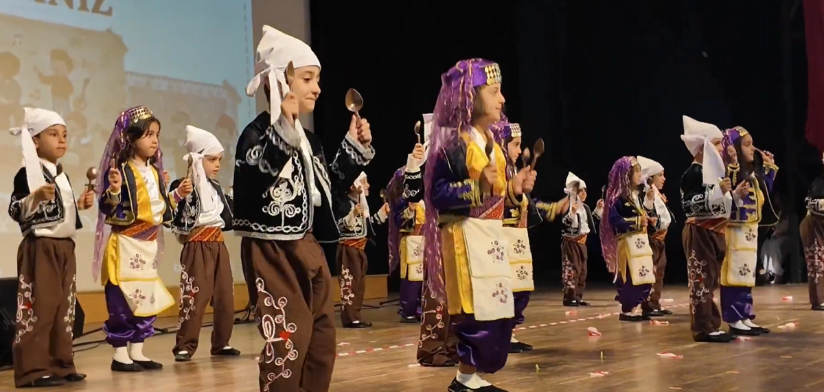 Adıyaman’da Miniklerden Geleneksel Şölen