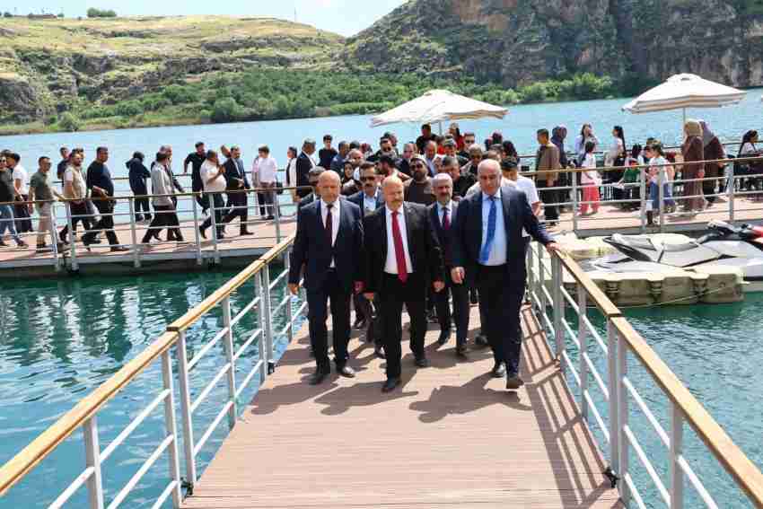 Baharın Adresi Kızılin Kanyonları Oldu