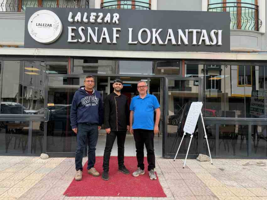 Lalezar’dan Basın Emekçilerine Jest