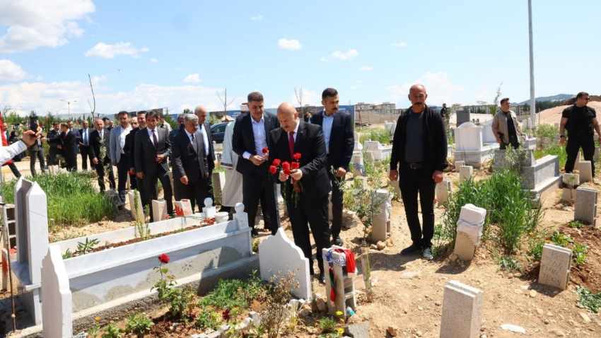 Adıyaman’da Bayram Öncesi Şehitlere Vefa