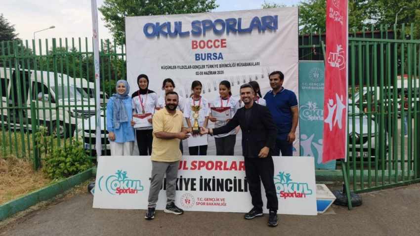 Kahta Bostanlı Ortaokulu Bocce Takımından Türkiye İkinciliği