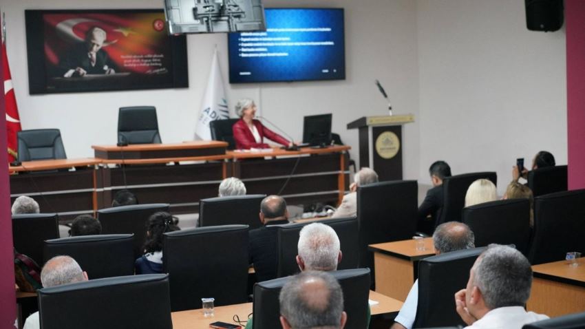 Adıyaman Belediyesi Personeline Protokol ve Nezaket Eğitimi