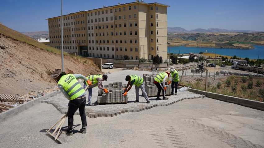 Kahta’da Üniversite Yolunda Büyük Değişim