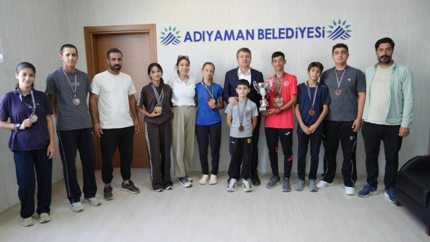 Tutdere başarılı sporcuları ağırladı