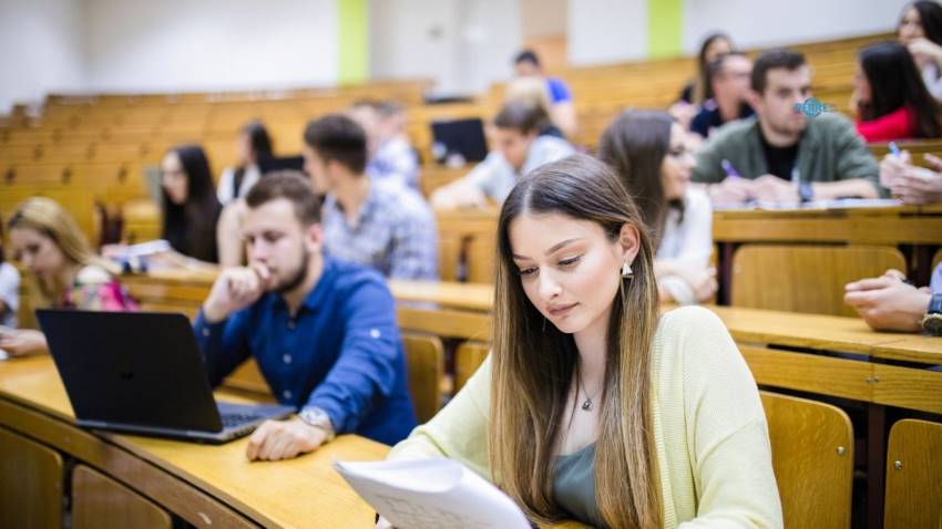Öğrenci affının kapsamı komisyonda genişletildi