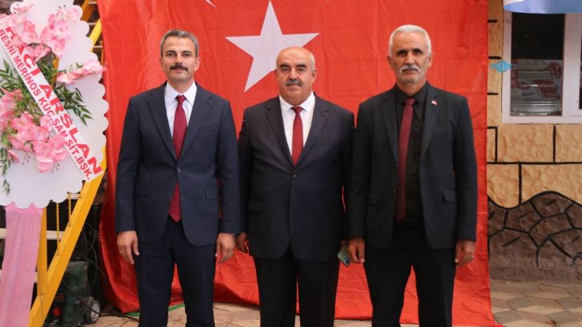 MHP Besni'de Fevzi Öztürk güven tazeledi