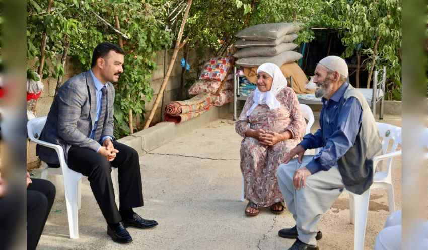 Kaymakam Soysal sahada vatandaşları dinledi