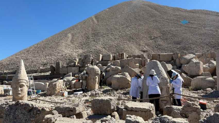 Nemrut Dağı’nda koruma çalışmaları sürüyor
