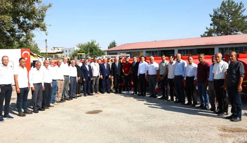 Adıyaman’da köylere 20 su tankeri