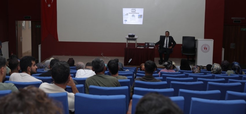 Adıyaman Gençlik Spor personeline protokol eğitimi