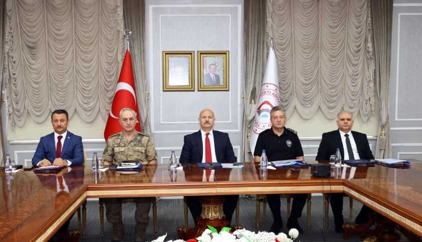 Adıyaman’da yurt güvenliği için toplantı yapıldı