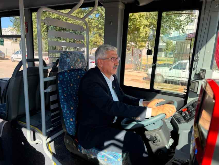 Kahta Belediyesi Filosuna 4 Yeni Otobüs Ekledi