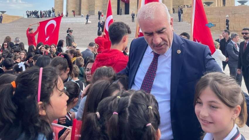 Başlık: Özhan’dan yeni eğitim yılı mesajı