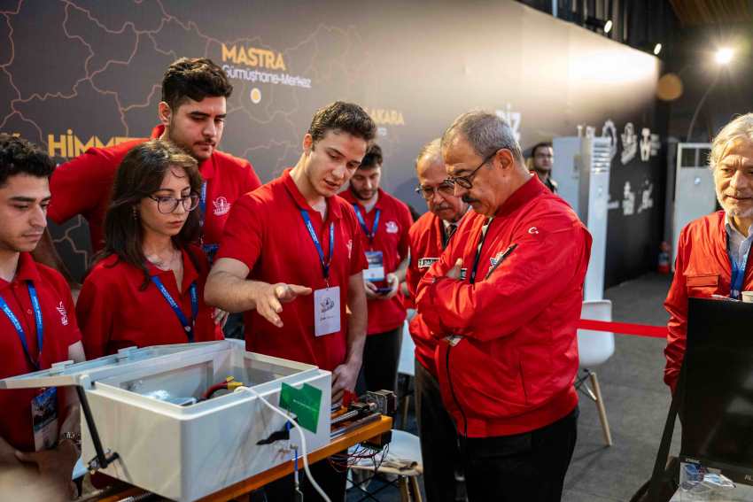 Konukoğlu TEKNOFEST’te gençlerle buluştu