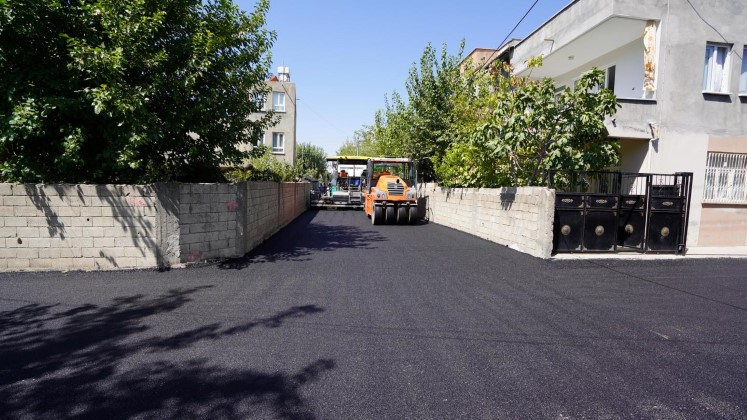 Sümerevler Mahallesinin Asfaltı Yenileniyor