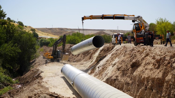Şevenk Yolunda Menfez Çalışması