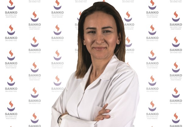 Uzmandan Çocuklara Göz Muayenesi Tavsiyesi