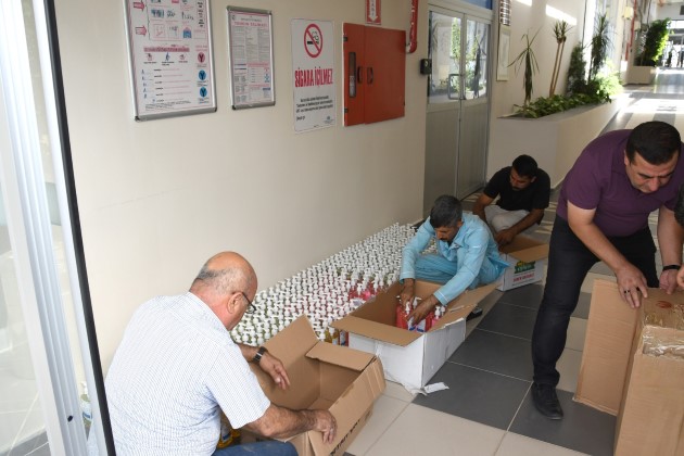 ADYÜ’den Kardeş Ülkeye Malzeme Desteği