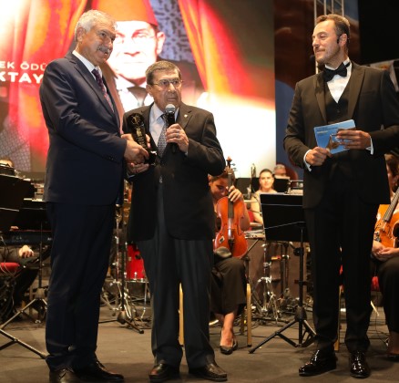  'Emek Ödülleri' Sahiplerine Verildi