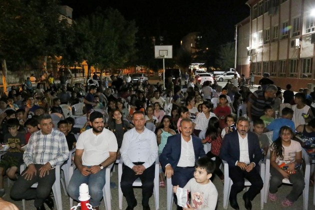'Mahallemde Akşam Sineması' Final Yaptı