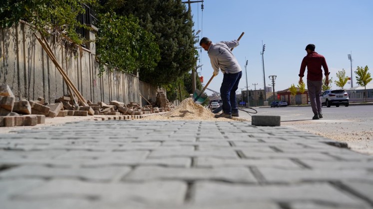 Karaali Caddesi’nde Kaldırım Çalışması