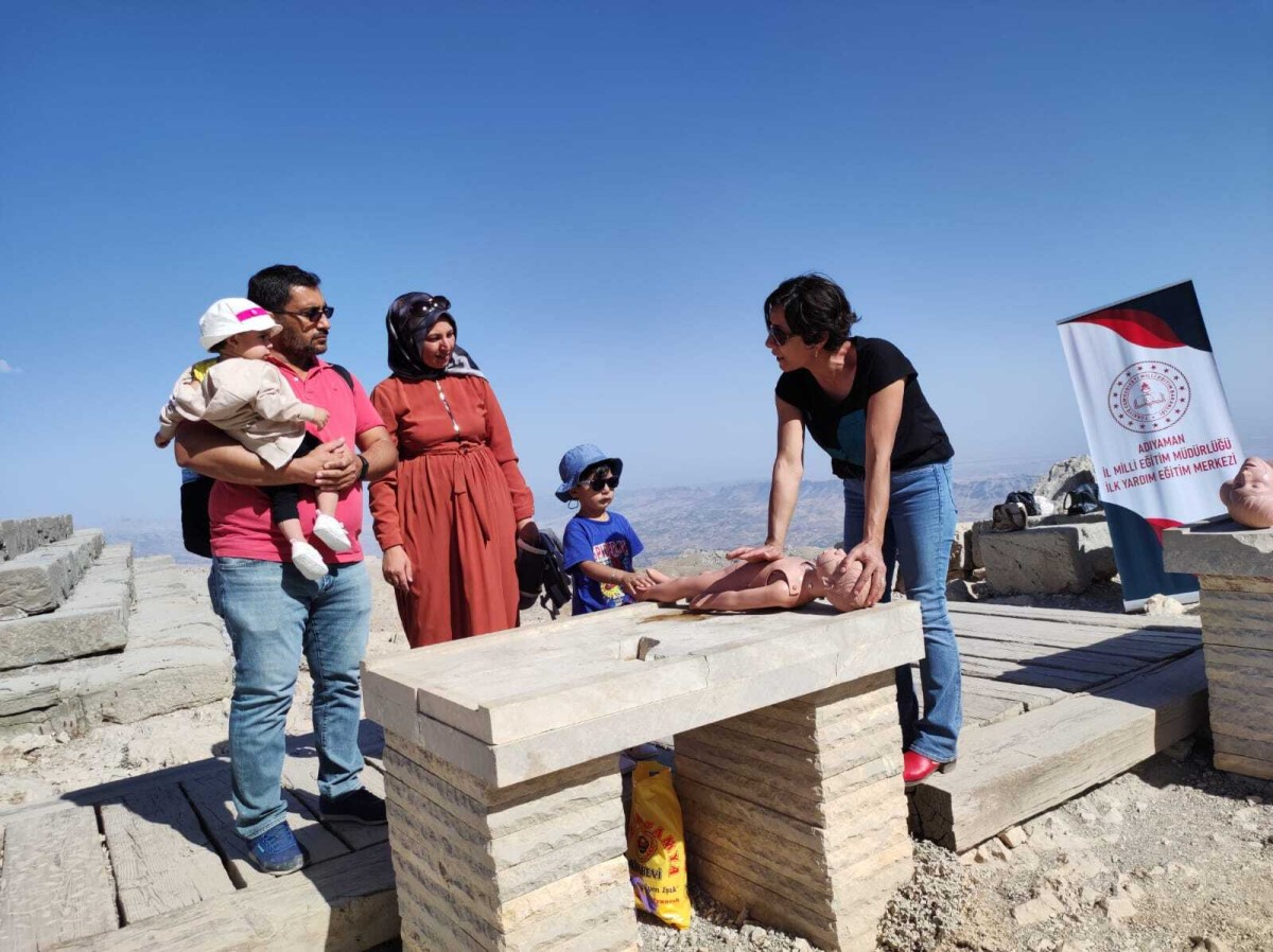 Nemrut Dağı'nda Farkındalık Eğitimi