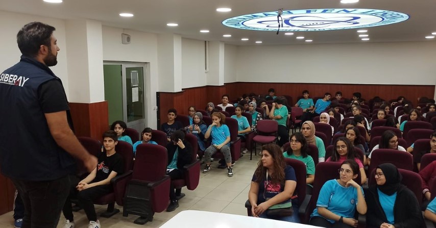 SİBERAY Projesi Kapsamında Öğrenci Semineri