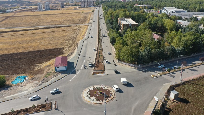 OSB Kavşağı Göz Kamaştırıyor