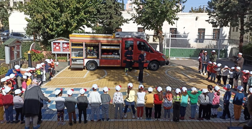 İtfaiyecilerden, Miniklere Yangın Eğitimi