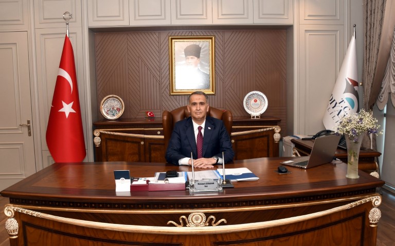 “Kutlu Görevin Yılmaz Temsilcileridir”