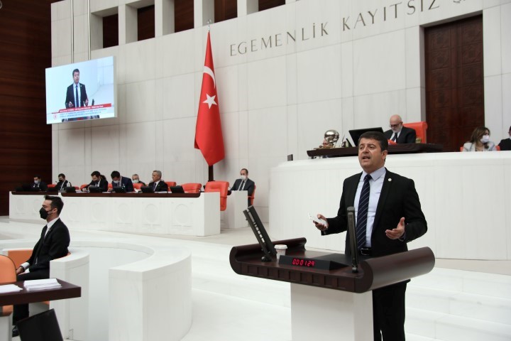 Tutdere’den Öğretmenler Günü Mesajı