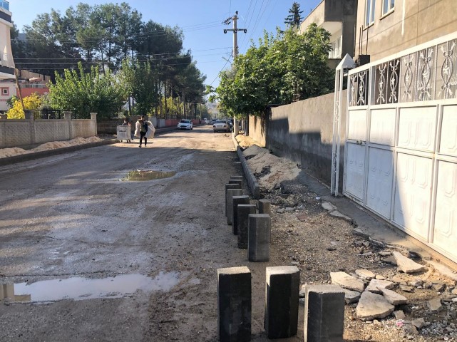 Yeşilyurt'ta Kaldırım Çalışması