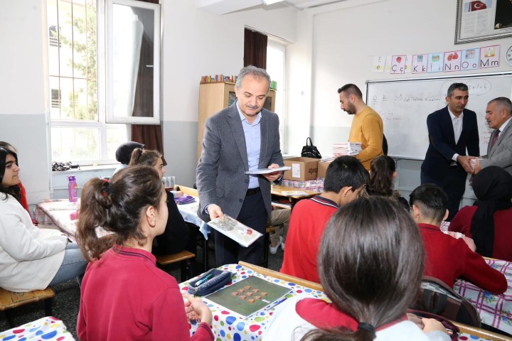 Başkan Kılınç, Öğrencilerin Yüzünü Güldürdü