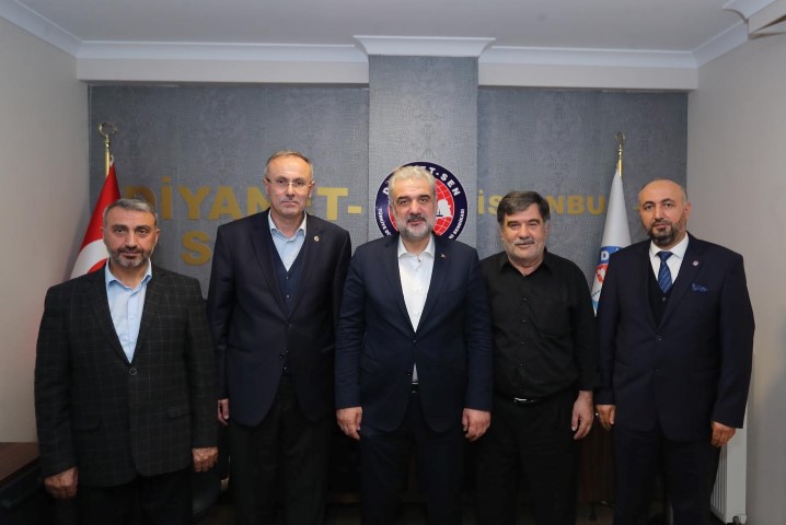 “Ahlaki ve Dini Duyguları Sağlamaktadır”
