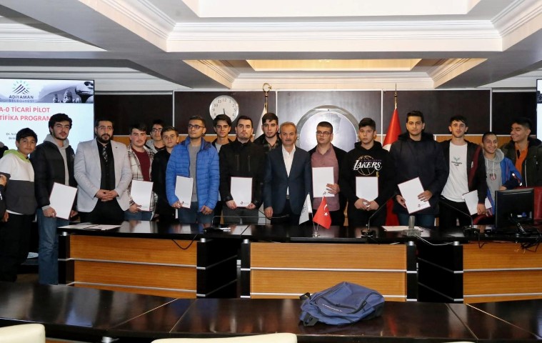 Genç Pilotlar Sertifikalarına Kavuştu