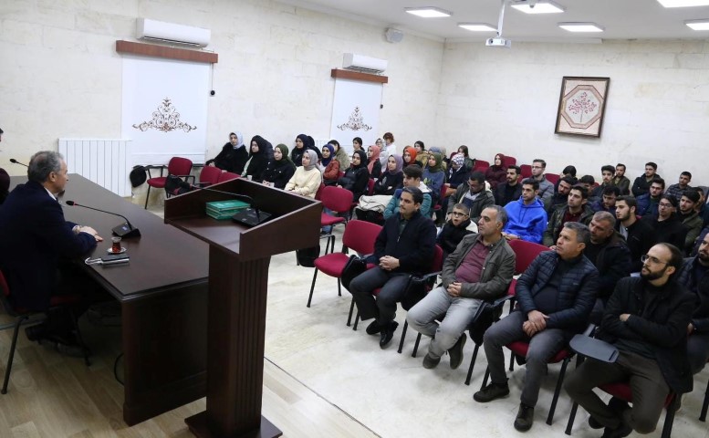 Kılınç Gençlik Makamında Öğrencilerle Buluştu